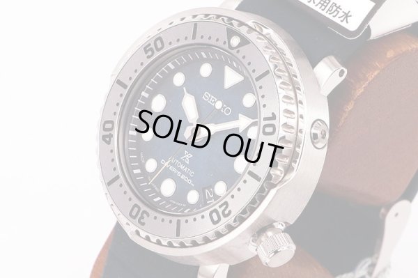 セイコー　プロスペック　ＳＢＤＹ０１１７　紺　ペンギンシルエット文字盤　サイド拡大