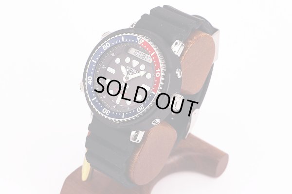 セイコー　プロスペック　ＳＢＥＱ００３　黒文字盤　ソーラー　ＰＡＤＩ限定　サイド