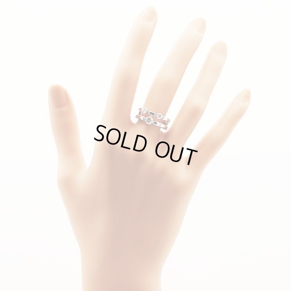 タサキ　K18WG ダイアイリリング 0.36ct 7.10g　装着イメージ