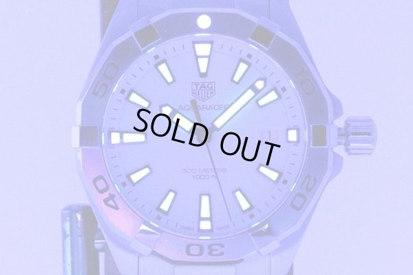 タグホイヤー　アクアレーサー　ＷＢＤ１１１１　白文字盤　ライト