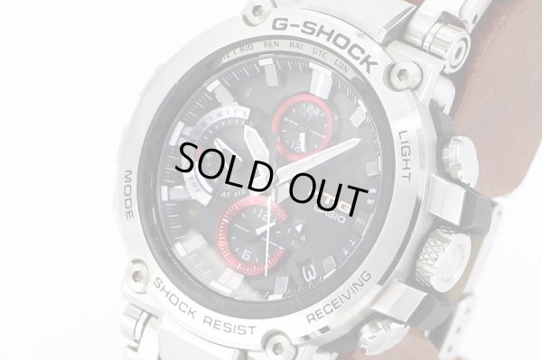 カシオ　Ｇショック　ＭＴＧ－Ｂ１０００Ｄ　５５４４　デジアナ文字盤　サイド拡大