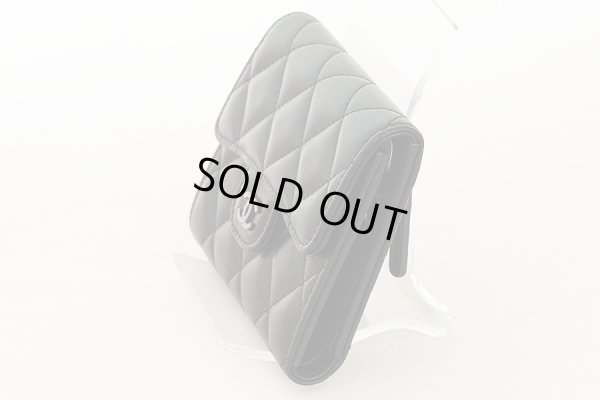 シャネル クラシック スモール フラップウォレット ブラック サイド