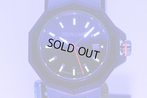 ロベルトカヴァリ Ｂｙフランクミューラー　ＲＶ １Ｇ０３８　黒文字盤　ライト