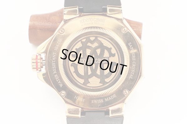 ロベルトカヴァリ Ｂｙフランクミューラー　ＲＶ １Ｇ０３８　黒文字盤　裏面拡大