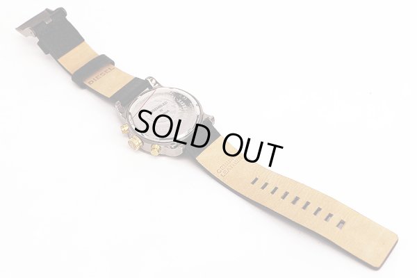 ディーゼル　ＤＺ５４３２　クロノグラフ　黒文字盤　革ベルト状態　裏面