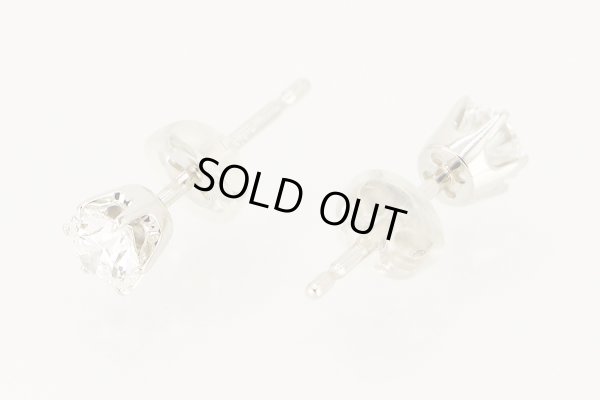 PT900 ダイアイリピアス 0.338ct 0.330ct 1.20g　留め具