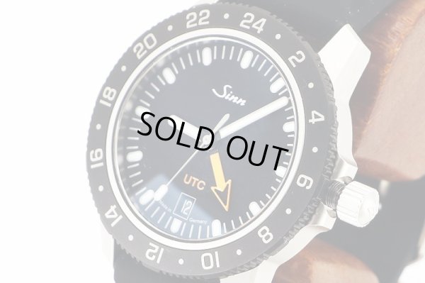 ジン　１０５　ＳＴ．ＳＡ．ＵＴＣ　黒文字盤　サイド拡大