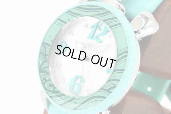 ガガミラノ　マニュアーレスポーツ　７０２０　シェル文字盤　サイド拡大