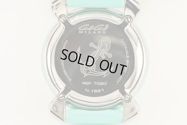 ガガミラノ　マニュアーレスポーツ　７０２０　シェル文字盤　裏面拡大