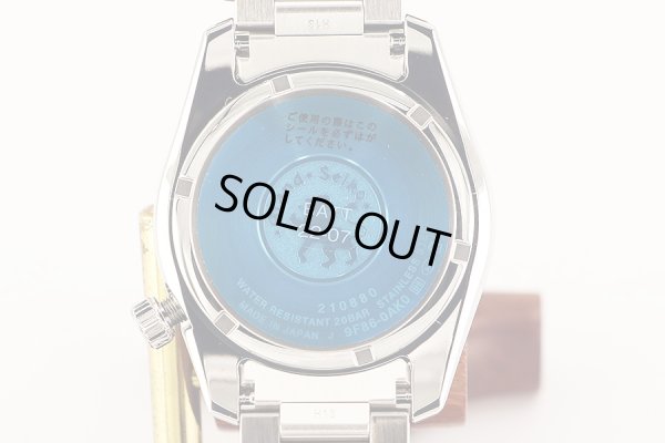 グランドセイコー　ＳＢＧＮ０２７　ＧＭＴ　９Ｆ８６－０ＡＫ０ 黒文字盤　裏面拡大