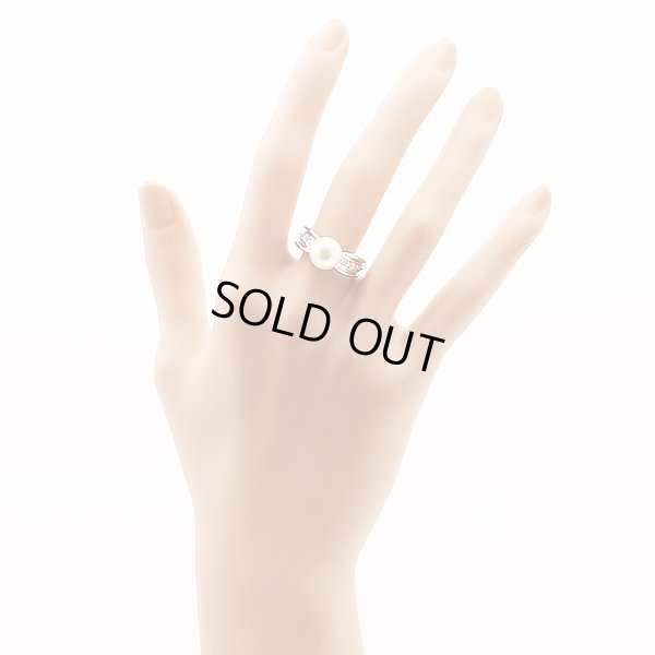 PT900 パールダイアイリリング 9.00mm 0.20ct 10.20g　装着イメージ