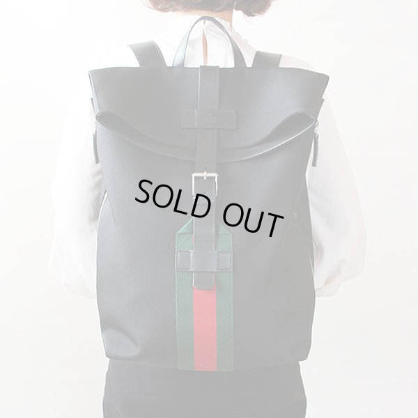 グッチ シェリーライン リュックサック 619749 000926 ブラック 背負ったイメージ