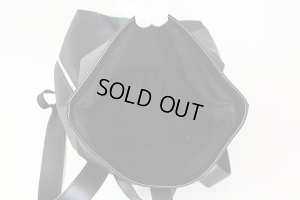 グッチ シェリーライン リュックサック 619749 000926 ブラック 中身