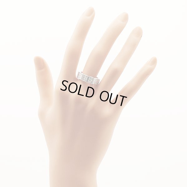 K18WG ダイアイリリング 1.00ct 8.70g　装着イメージ