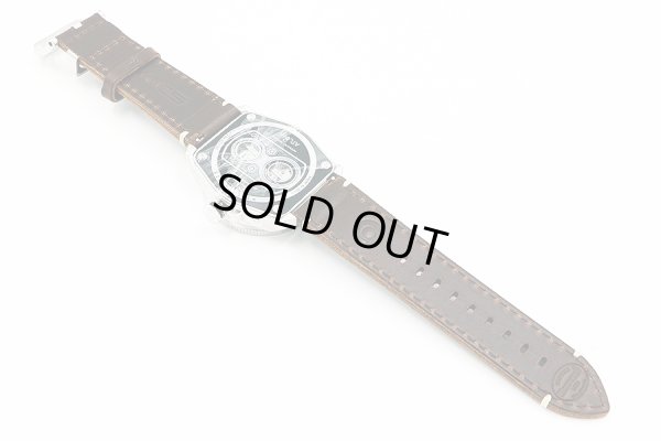 タックス　２００２Ａ－ＳＥＴ　２眼カメラ型　銀文字盤　替えベルト状態　裏面