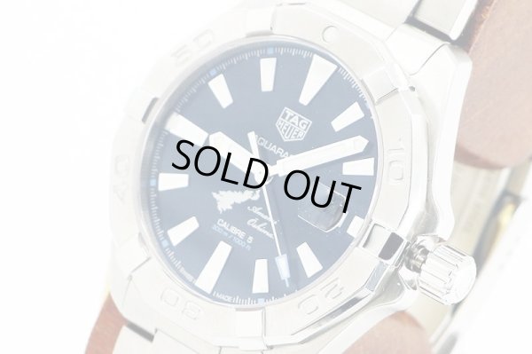 タグホイヤー　アクアレーサー　ＷＢＤ２１１７　紺文字盤　奄美大島限定　サイド拡大