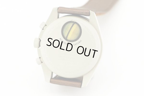 オメガ　スピードマスター　スウォッチコラボ　Ｓ０３３Ｔ１００　グレー文字盤　裏面拡大