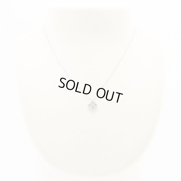 ヴァンクリーフ＆アーペル　750WG スウィート アルハンブラ ペンダント 0.08ct 3.50g　装着イメージ
