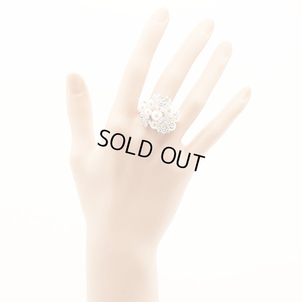 ミキモト　750WG パールダイアイリリング 0.50ct 17.50g　装着イメージ