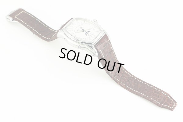 モーリス・ラクロア　トノー　ムーンフェイス３カレンダー　ＭＰ４６３９　白文字盤　革ベルト状態　表面