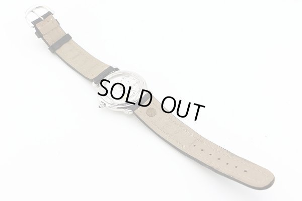 モーリス・ラクロア　５ハンズ　２３１１　銀文字盤　革ベルト状態　裏面