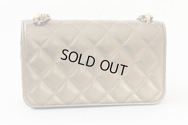 シャネル フラップフォンケース AP3106 ゴールド/GP金具 裏面