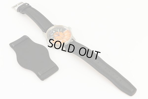 フォルティス　フリーガーコクピット　６４５．１０　黒／橙文字盤　革ベルト状態　表面