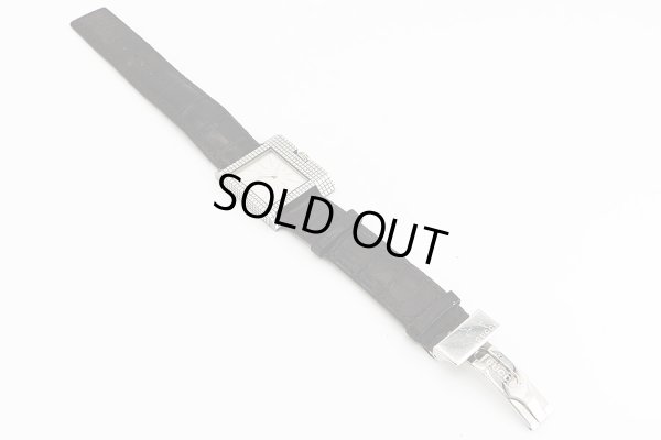 グッチ 銀文字盤 革ベルト状態 表面