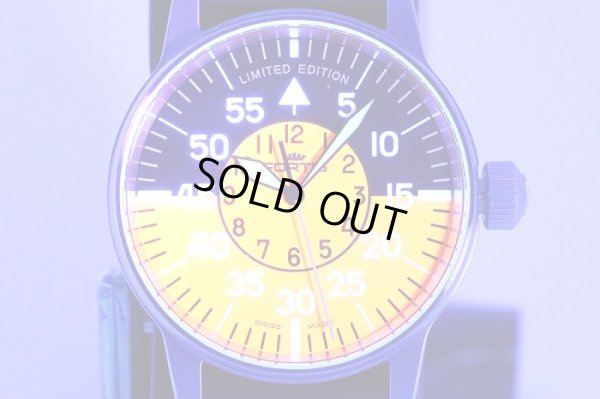 フォルティス　フリーガーコクピット　６４５．１０　黒／橙文字盤　ライト