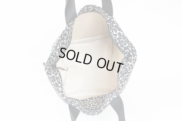 エルベシャプリエ　ナイロン舟型ショルダーML 1028F パンサーブラン　中身