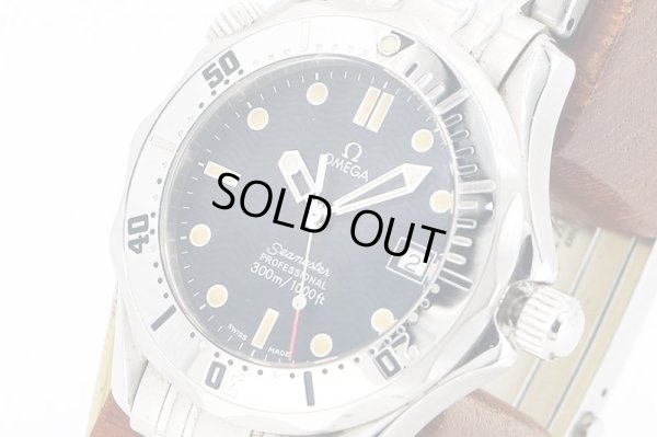 オメガ　シーマスター　２５６２．８０　紺文字盤　サイド拡大