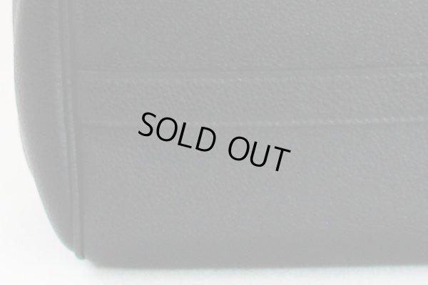 セリーヌ スモール フォールドカバ ブラック　底拡大