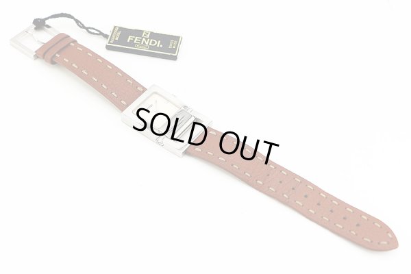 フェンディ　００８－５２００Ｇ　ベージュ文字盤　革ベルト状態　表面