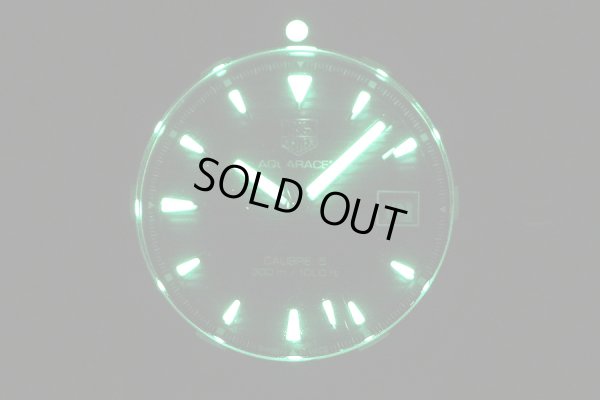 タグホイヤー　アクアレーサー　キャリバー５　ＷＡＹ２１１２　紺文字盤　ライト暗闇