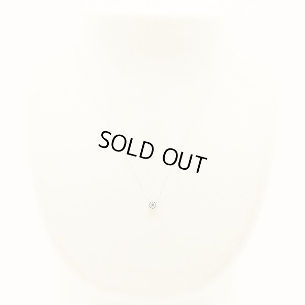 ヴァンドーム　K18WG ダイアイリネックレス 0.12ct 1.20g　装着イメージ