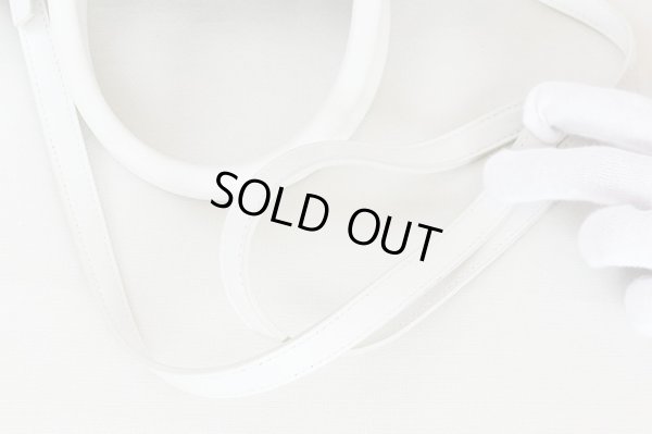 セリーヌ スモール バーティカルカバ 191542CIM．01BC タン／ホワイト　汚れ