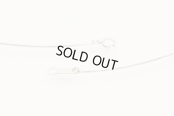 ４℃　K18WG ダイアイリペンダントネックレス 2.60g　留め具外したイメージ