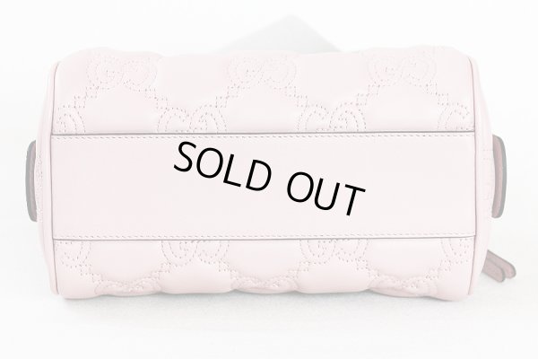 グッチ　GGマトラッセ レザー ミニ バック 702251 520981 ピンク　底