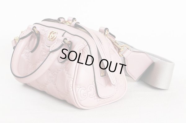 グッチ　GGマトラッセ レザー ミニ バック 702251 520981 ピンク　サイド