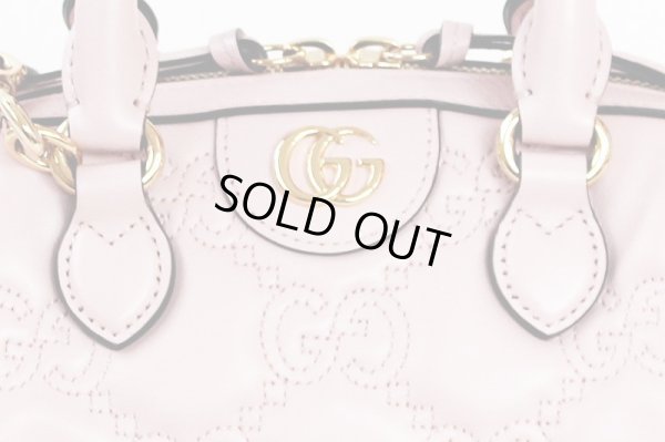 グッチ　GGマトラッセ レザー ミニ バック 702251 520981 ピンク　拡大