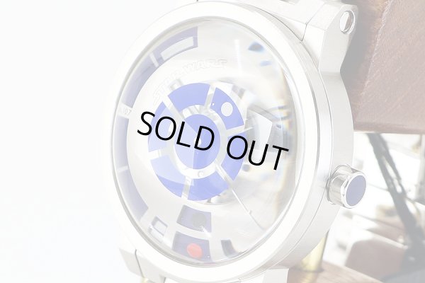 ＧＳＸ　ＧＳＸ２２１ＳＷＳ１　Ｒ２Ｄ２モデル　銀／青文字盤　サイド拡大