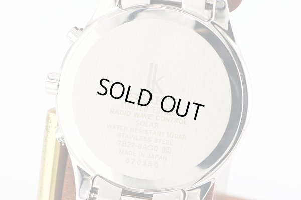 セイコー　ルキア　ＳＳＶＨ０３３　電波ソーラー　青文字盤　エターナルブルー限定　裏面拡大