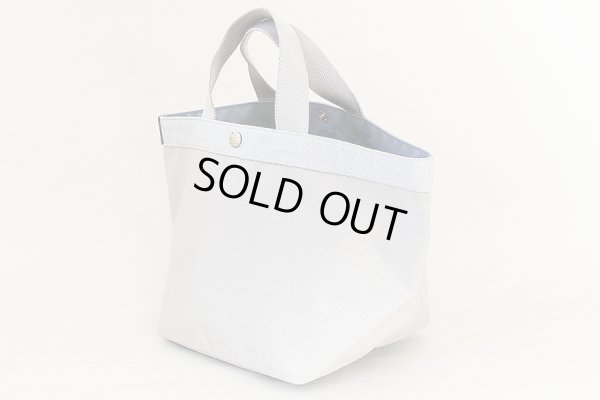 エルベシャプリエ トゥモローランド別注 舟型トート 707C MASTIC ARGENT サイド