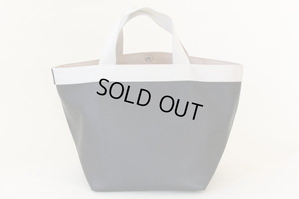 エルベシャプリエ　リュクス舟型トートM 707GP ネイビー／シルバー　裏面