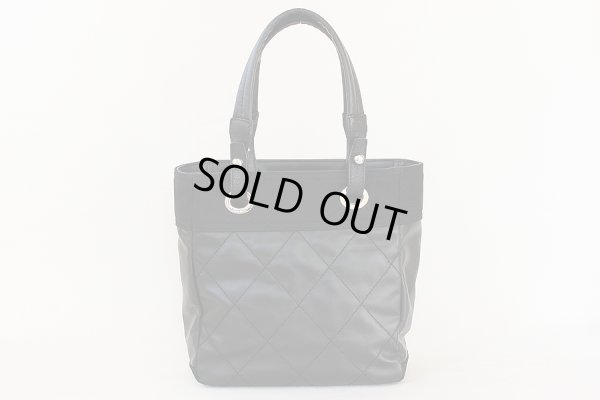 シャネル　パリビアリッツ トートPM A34208 ブラック　裏面