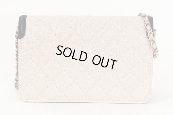 シャネル　CCフィリグリー チェーンウォレット ベージュ／ブラック　裏面