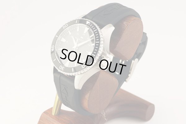 ハミルトン　カーキ　ネイビースキューバ　Ｈ８２３３５０　黒文字盤　サイド