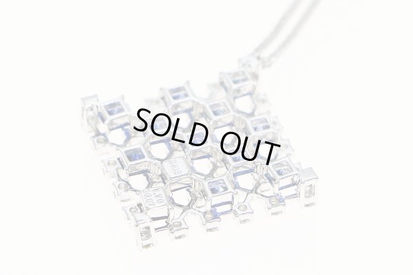 ミキモト　K18WG サファイアダイアイリペンダントネックレス 1.70ct 0.87ct 6.90g　裏面