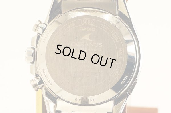 カシオ　オシアナス　ＯＣＷ－Ｔ４０００　５６５２　黒文字盤　裏面拡大