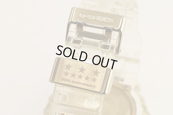 カシオ　Ｇショック　ＧＡ－７３５Ｅ　５５２２　デジアナ金文字盤　留め具